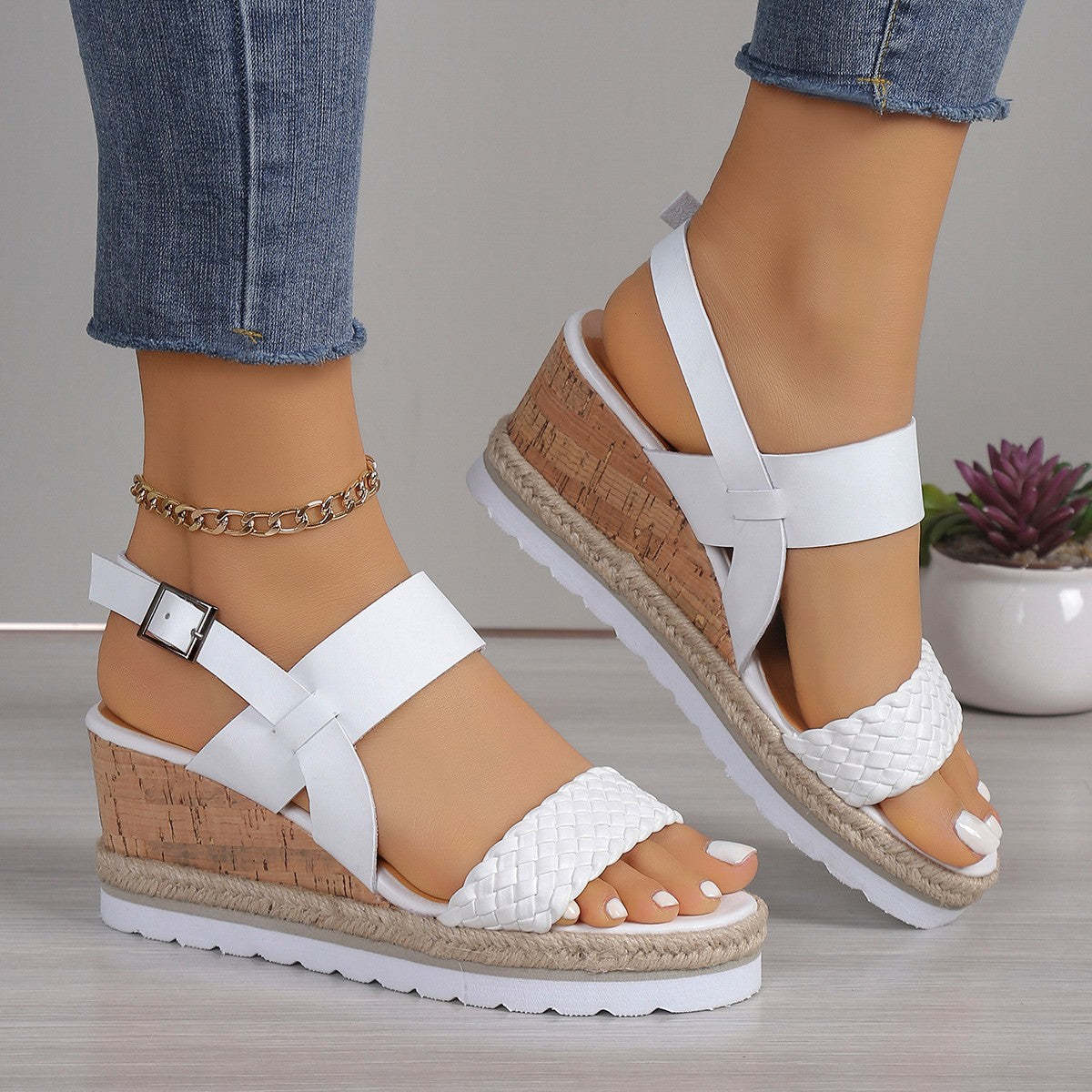 Damen Keil-Sandalen mit raffiniertem Riemen-Design und bequemer Korksohle Stalluxe