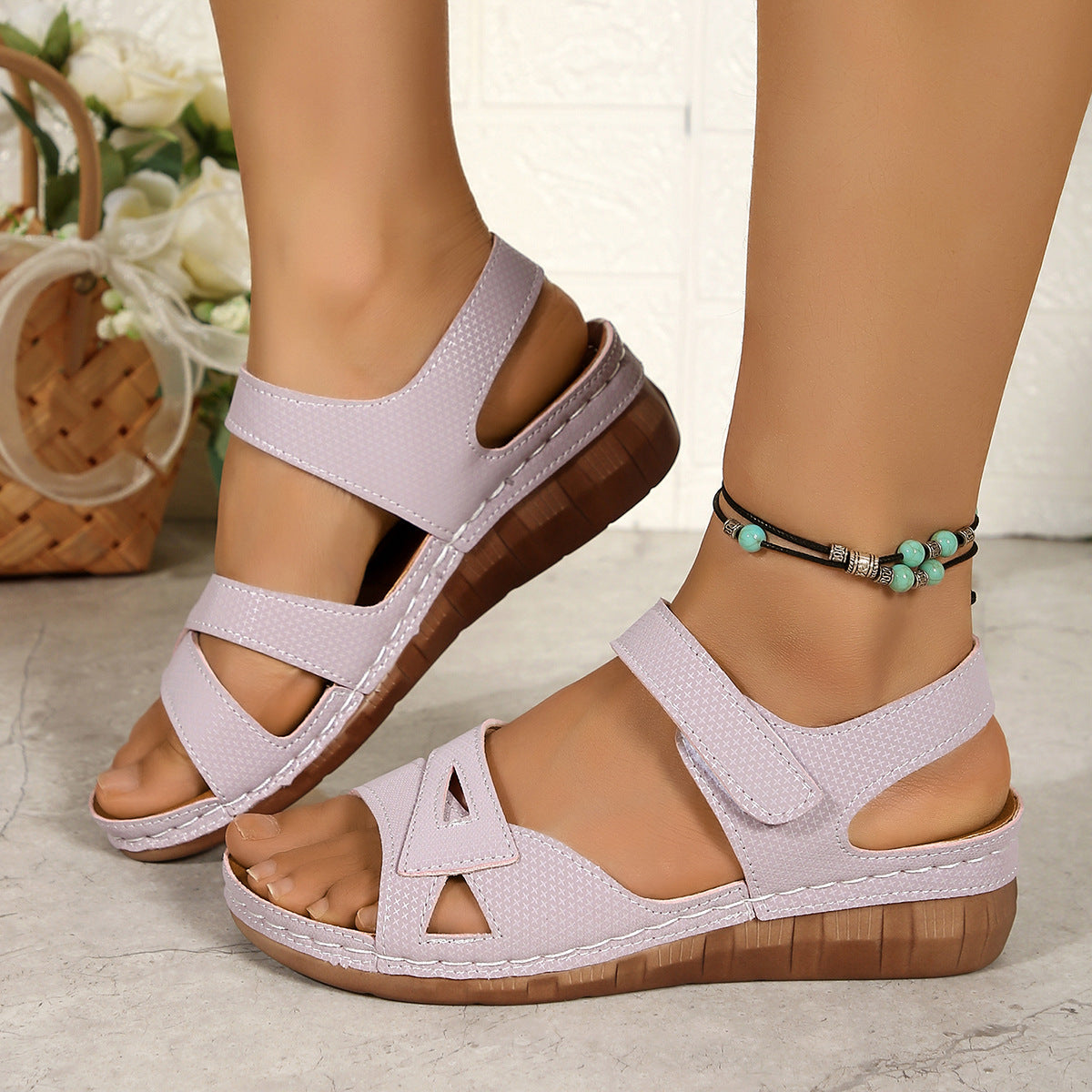 Damen Komfortable Riemensandalen mit flexibel verstellbaren Riemen und gepolsterter Sohle Stalluxe