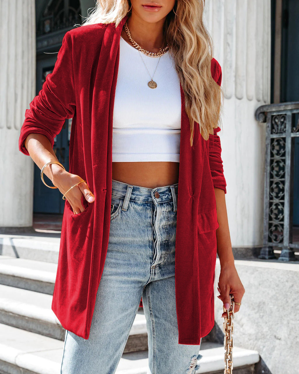 Damen Elegant geschnittener Velours-Blazer mit Taschen Stalluxe