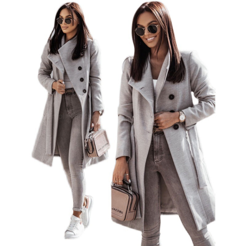 Damen Eleganter, taillierter Wintermantel mit tiefen Taschen und schickem Revers Stalluxe