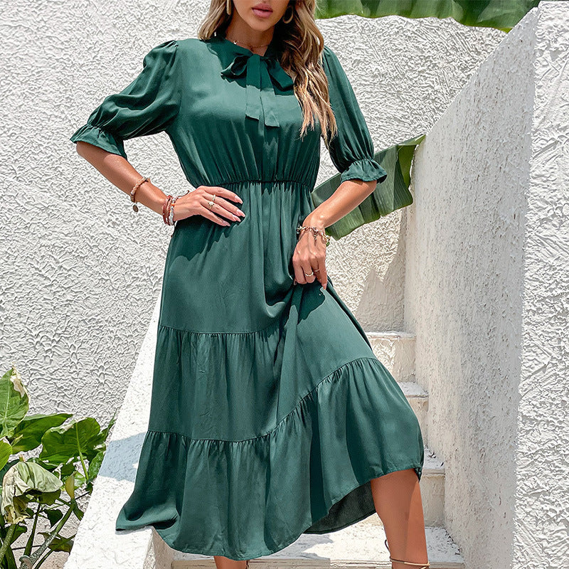 Damen Maxikleid mit elegantem Stehkragen und voluminösem Rüschensaum Stalluxe