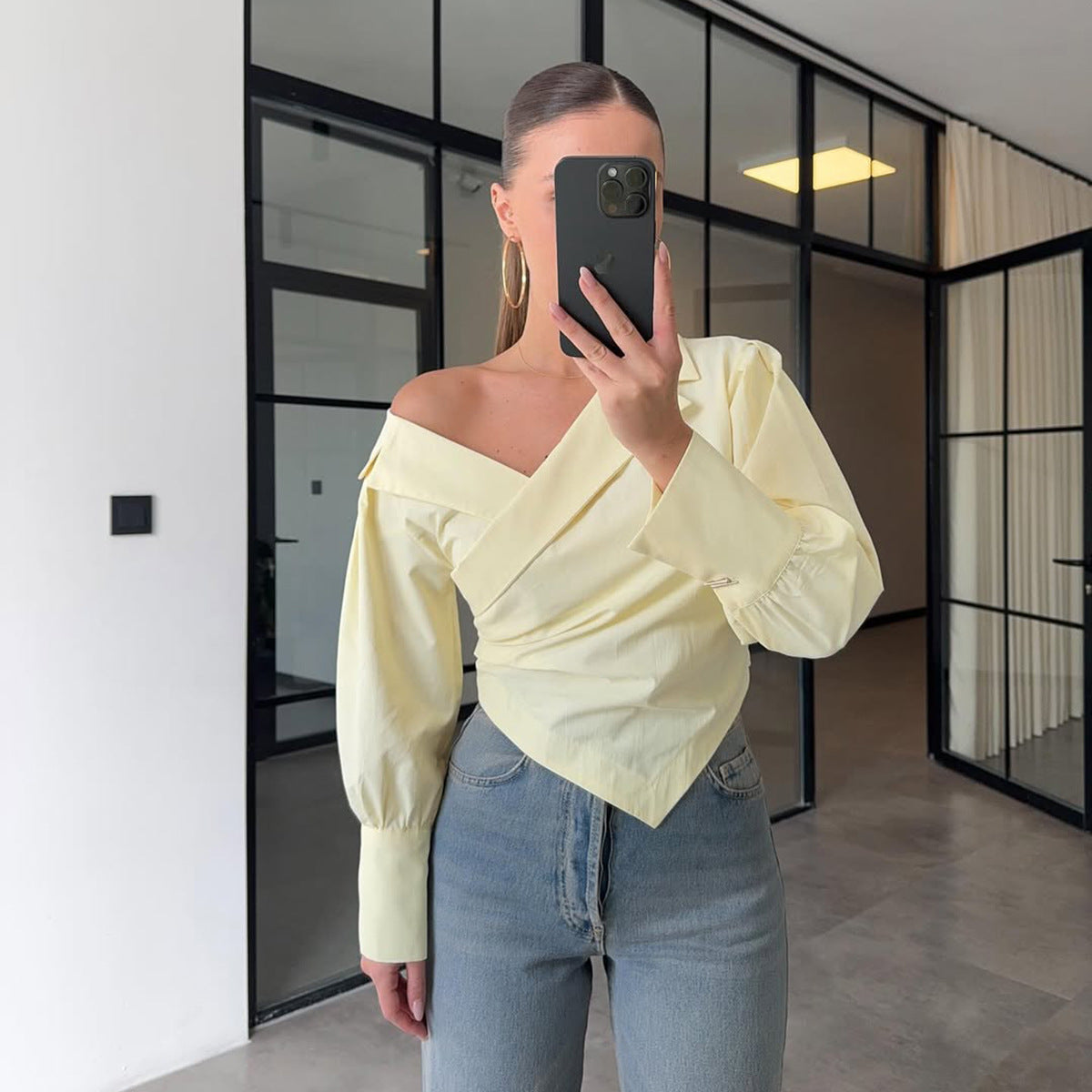 Damen Elegante Wickelbluse mit asymmetrischem Schnitt und Puffärmeln Stalluxe