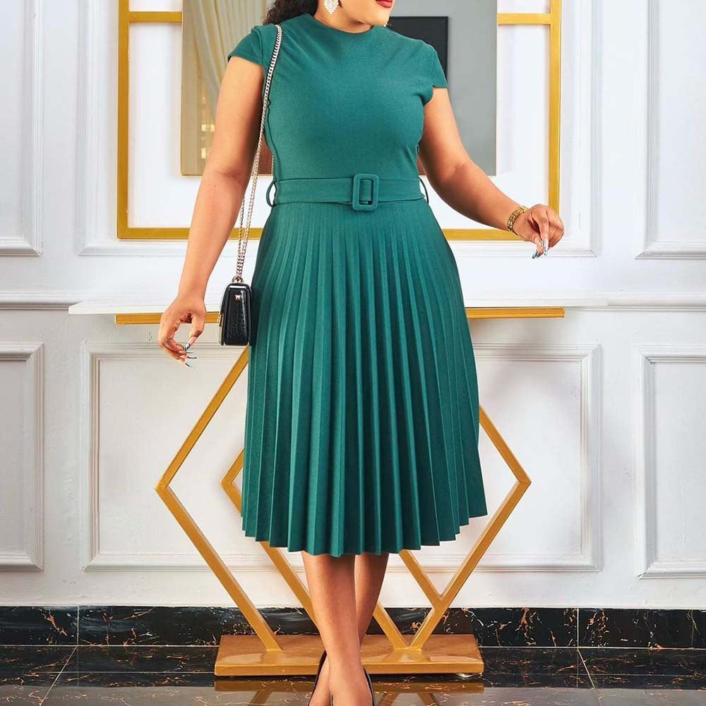 Damen elegantes und schmeichelhaftes Plisseekleid mit Gürtel Stalluxe