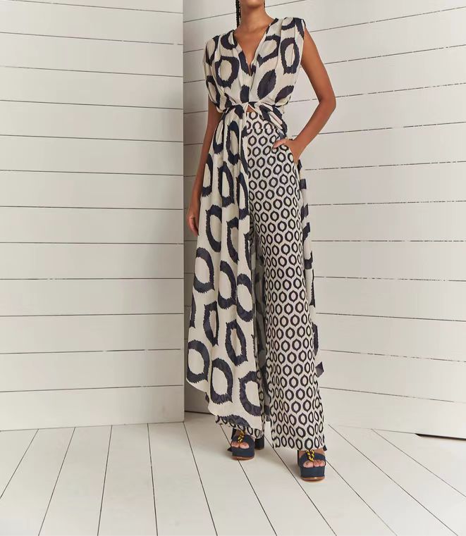 Damen Jumpsuit mit modischem Print Stalluxe