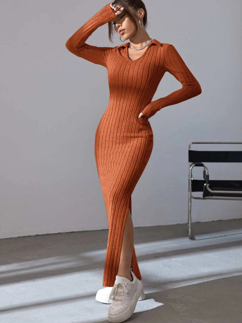 Damen Maxikleid mit elegantem Rippdesign und modischem V-Ausschnitt Stalluxe