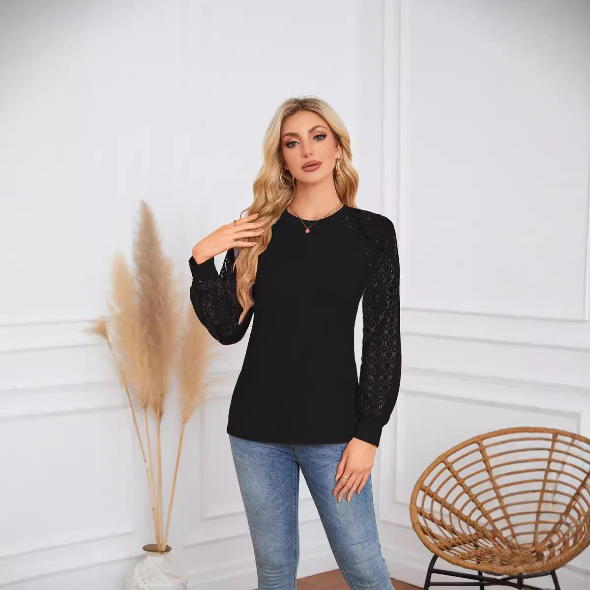 Damen Elegantes und atmungsaktives Oberteil mit Spitze Stalluxe