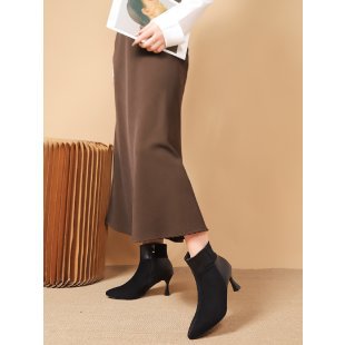 Damen Elegante Stiefeletten mit schickem Blockabsatz und modischen Details Stalluxe