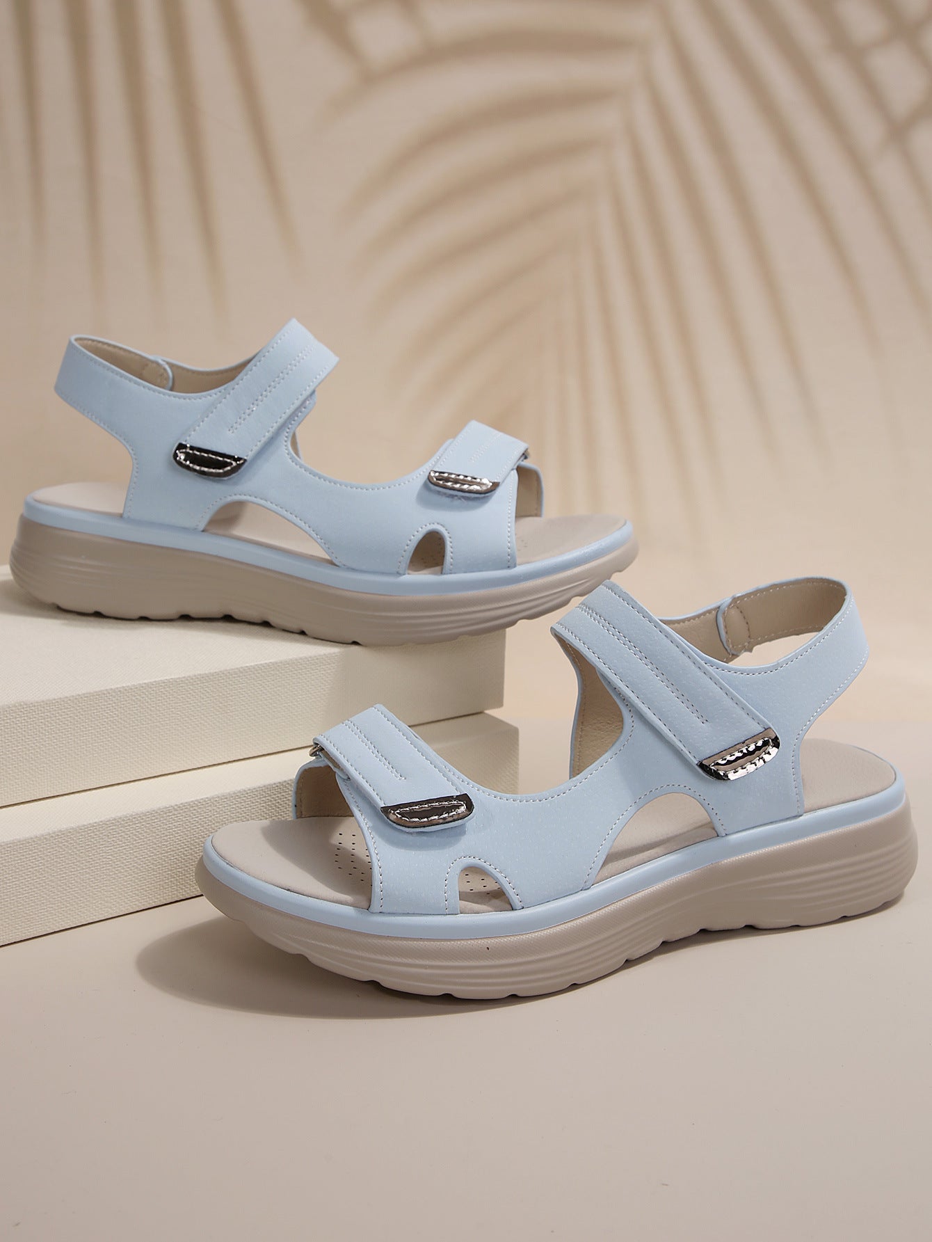 Damen Komfortable anatomische Sandalen mit verstellbaren Riemen und ergonomischer Sohle Stalluxe
