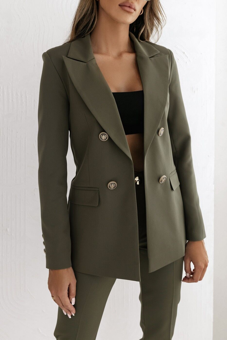 Damen modischer Blazer mit goldenen Knöpfen und tailliertem Schnitt Stalluxe