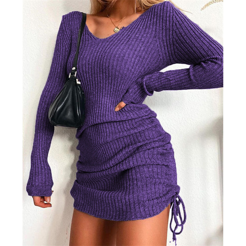 Damen Rippstrickkleid mit tiefem V-Ausschnitt und verstellbarem Raffung Stalluxe