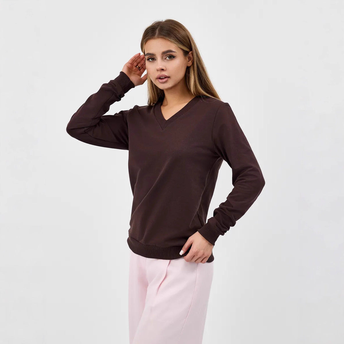 Damen lässiger V-Ausschnitt Pullover mit modernen Rippdetail Stalluxe