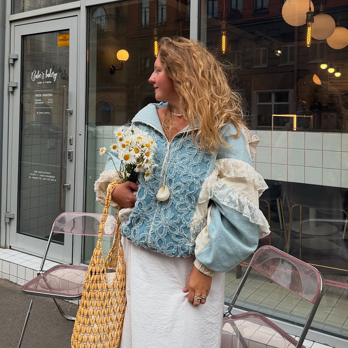 Damen Voluminöser Kapuzenpullover mit Rüschen und exquisites Design Stalluxe