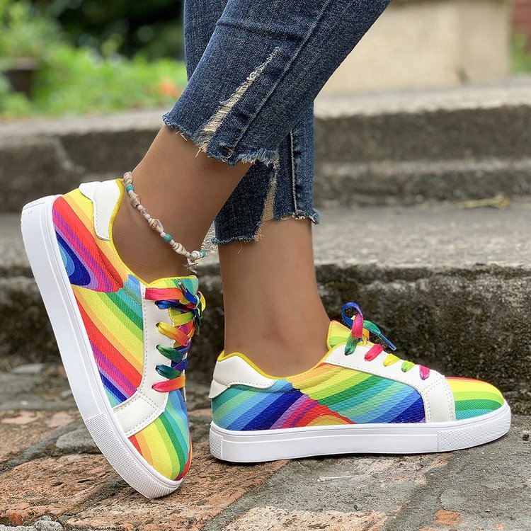 Damen farbenfrohe Sneakers mit dekorativen Schnürsenkeln und atmungsaktiver Innensohle Stalluxe