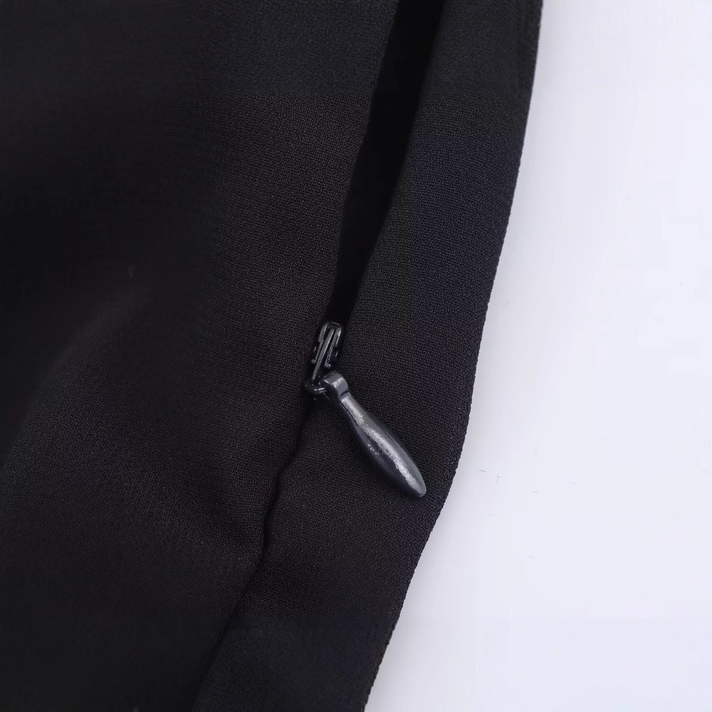 Damen Maxi-Kleid mit floralem Spitzenoberteil und elegantem Bindegürtel Stalluxe