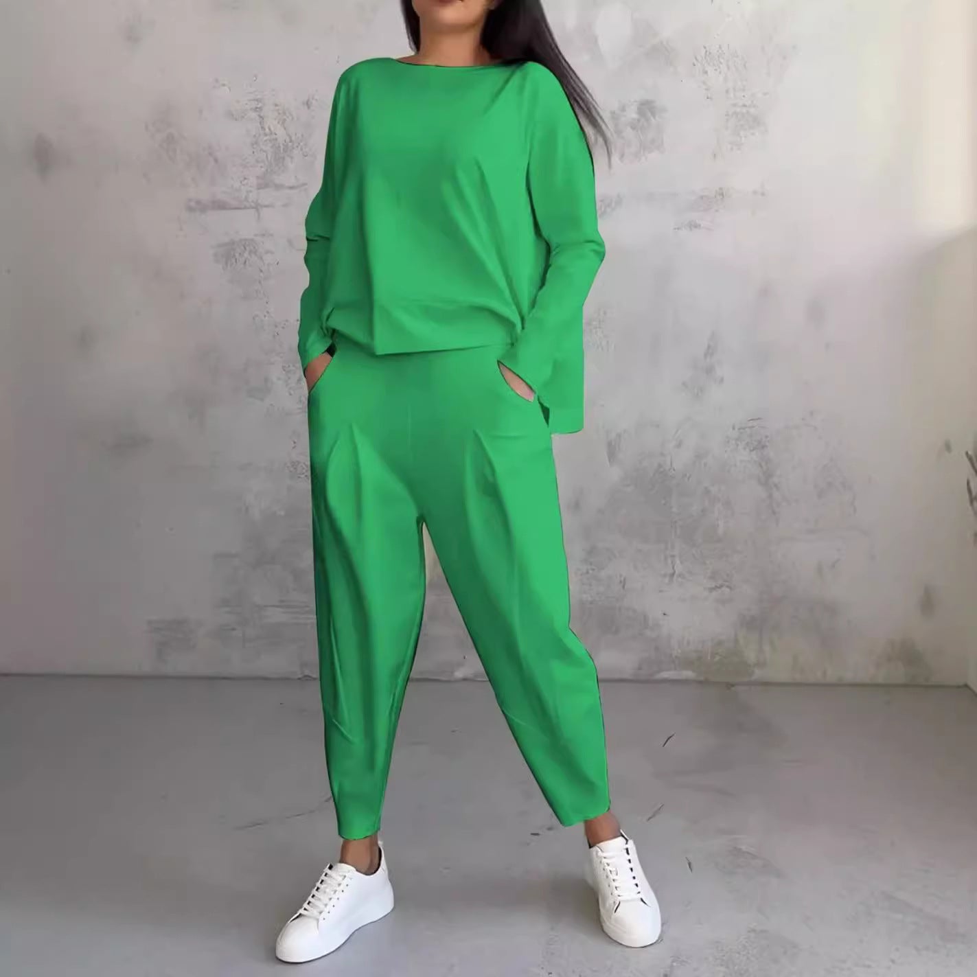 Damen modischer Freizeitanzug mit elegantem Schnitt und praktischen Taschen Stalluxe