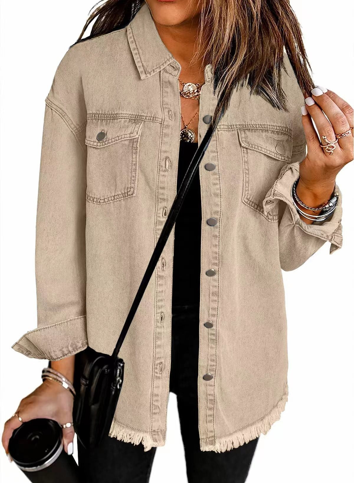 Damen lässige Jeansjacke mit fransigen Säumen und aufgesetzten Taschen Stalluxe