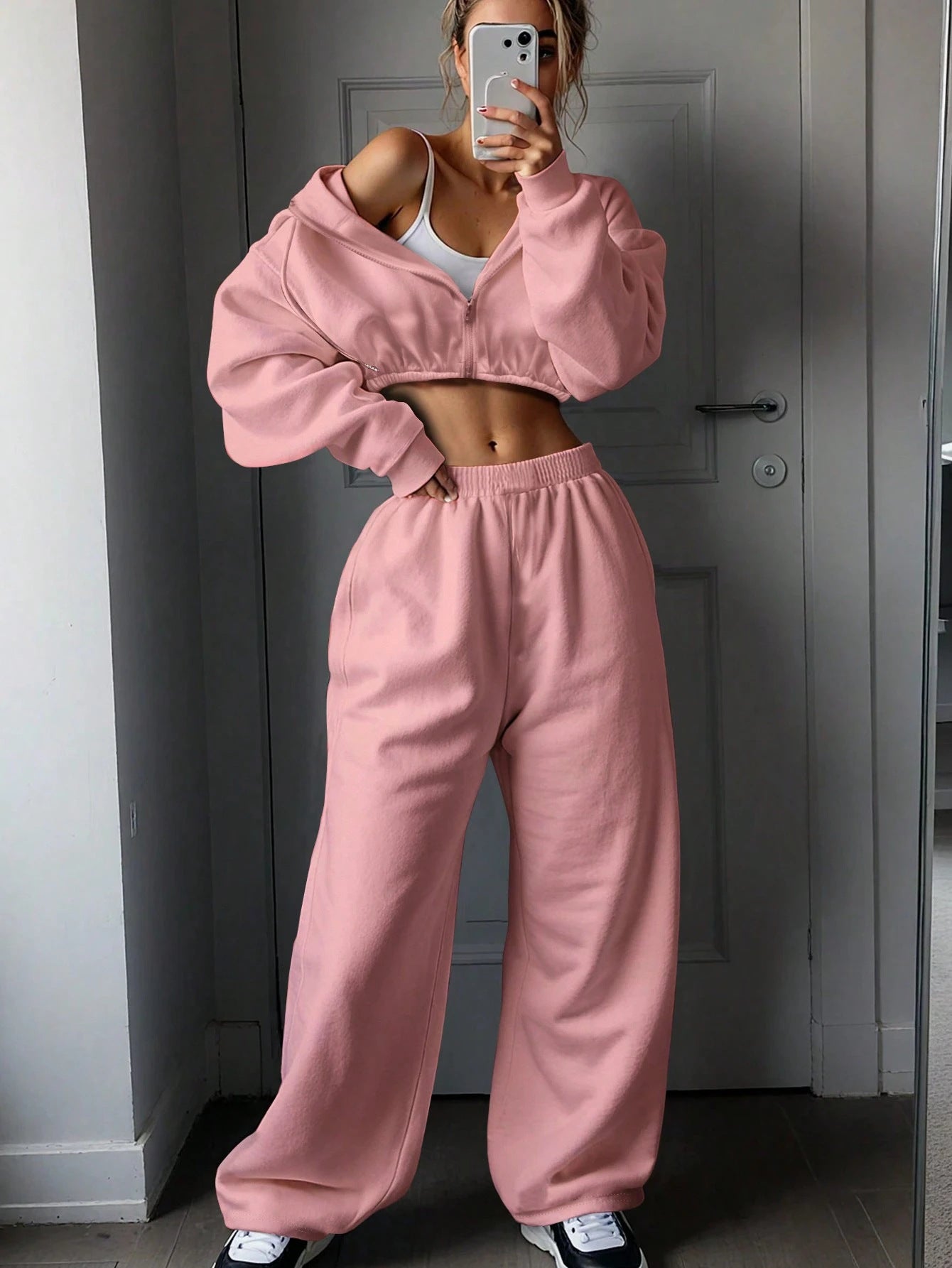 Damen lässiger cropped Kapuzenpullover und weite Jogginghose Set Stalluxe