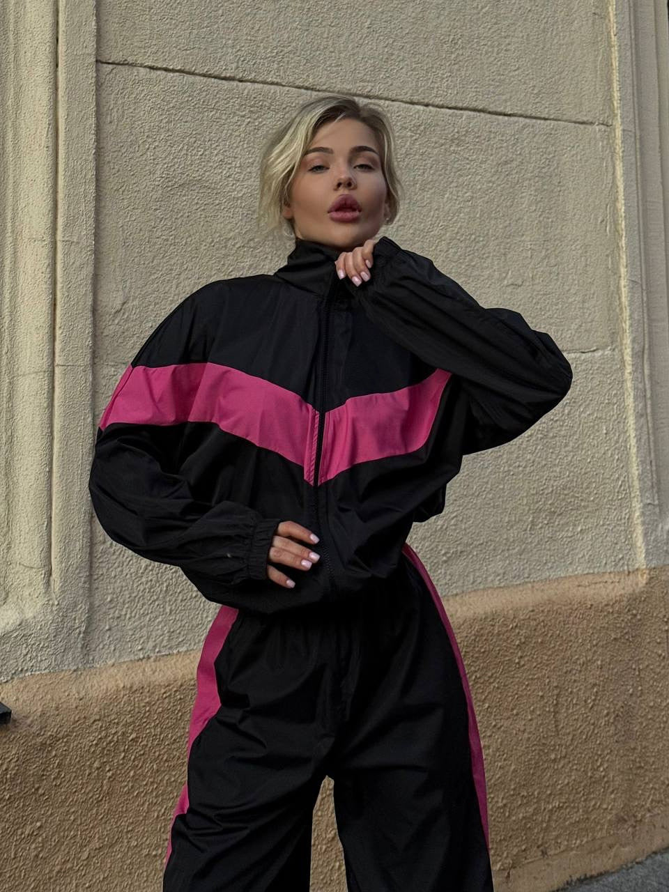 Damen sportlicher Funktionsanzug mit hohem Kragen und elastischen Bündchen Stalluxe