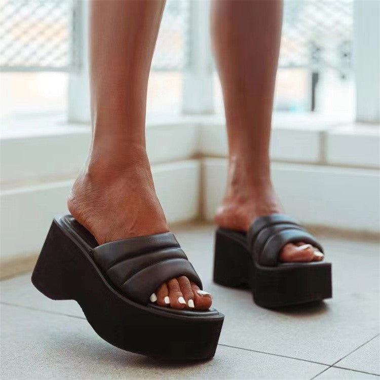 Damen Plattform-Sandalen mit modischem Riemen-Design und dämpfendem Fußbett Stalluxe