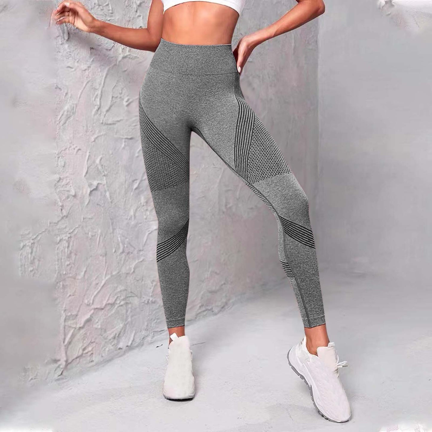 Damen Funktionsleggings mit atmungsaktivem Design und strukturierten Einsätzen Stalluxe