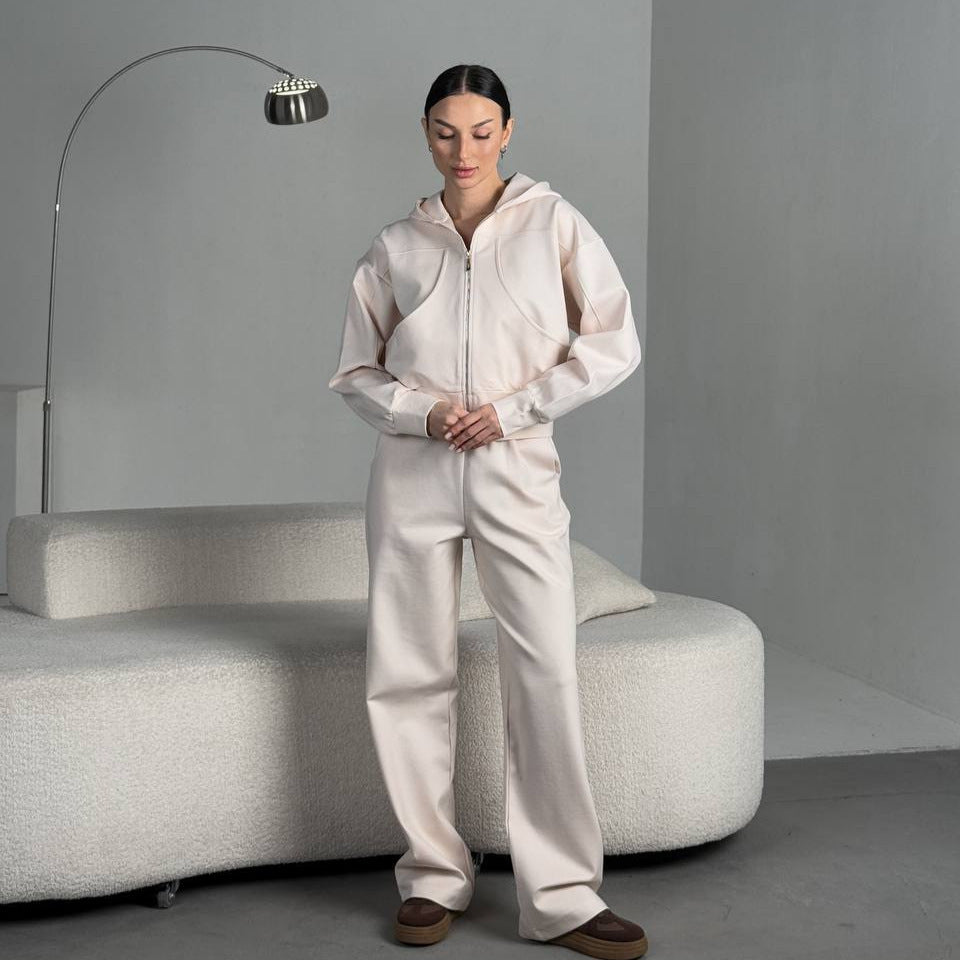 Damen Sportliche Sweatjacke mit praktischen Taschen und gemütlichem Schnitt Stalluxe
