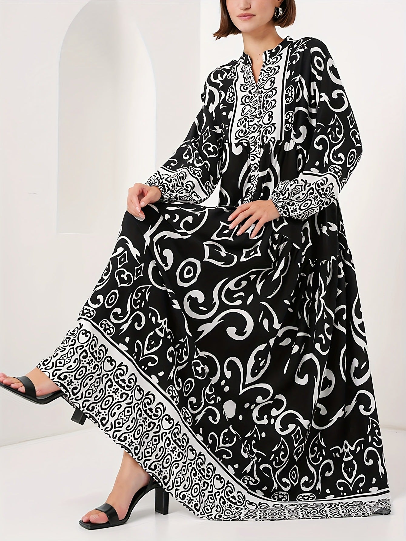 Damen Maxikleid mit kunstvollem Musterdruck Stalluxe