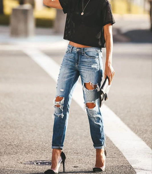Damen Ripped Jeans im modernen Slim-Fit Schnitt mit fransigen Details Stalluxe