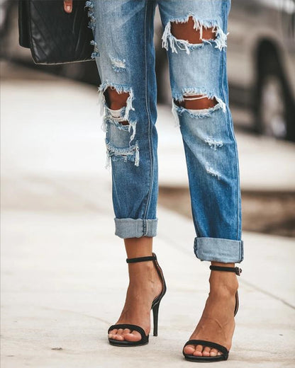 Damen Ripped Jeans im modernen Slim-Fit Schnitt mit fransigen Details Stalluxe