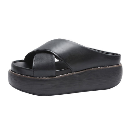 Damen Komfortable Plateau-Mules mit eleganter Riemenführung Stalluxe