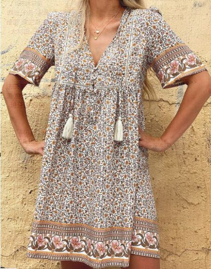 Damen Kurzarm Kleid mit floralen Details und verspielten Quasten Stalluxe
