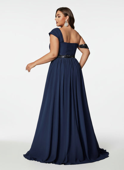 Stalluxe | Anmutiges Schulterfreies Chiffonkleid mit Pailletten und Schlitz