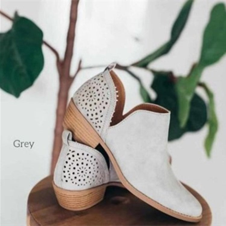 Damen modische Stiefeletten mit gekreuztem Design und perforierter Hinterkappe Stalluxe