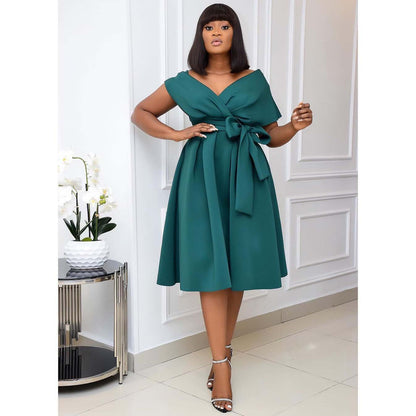 Damen Wickelkleid mit schickem Gürtel und eleganter Linienführung Stalluxe