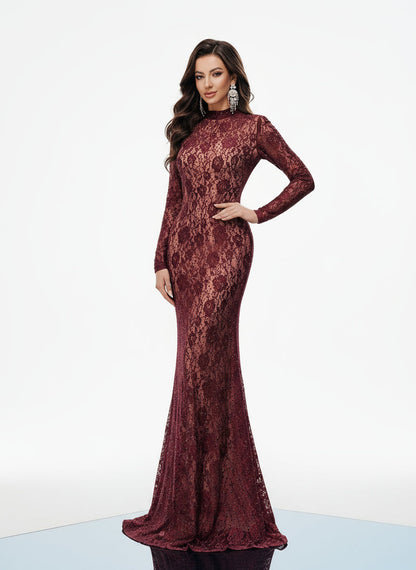 Stalluxe | Funkelndes Abendkleid aus Spitze mit Strass und Stehkragen, Langarm