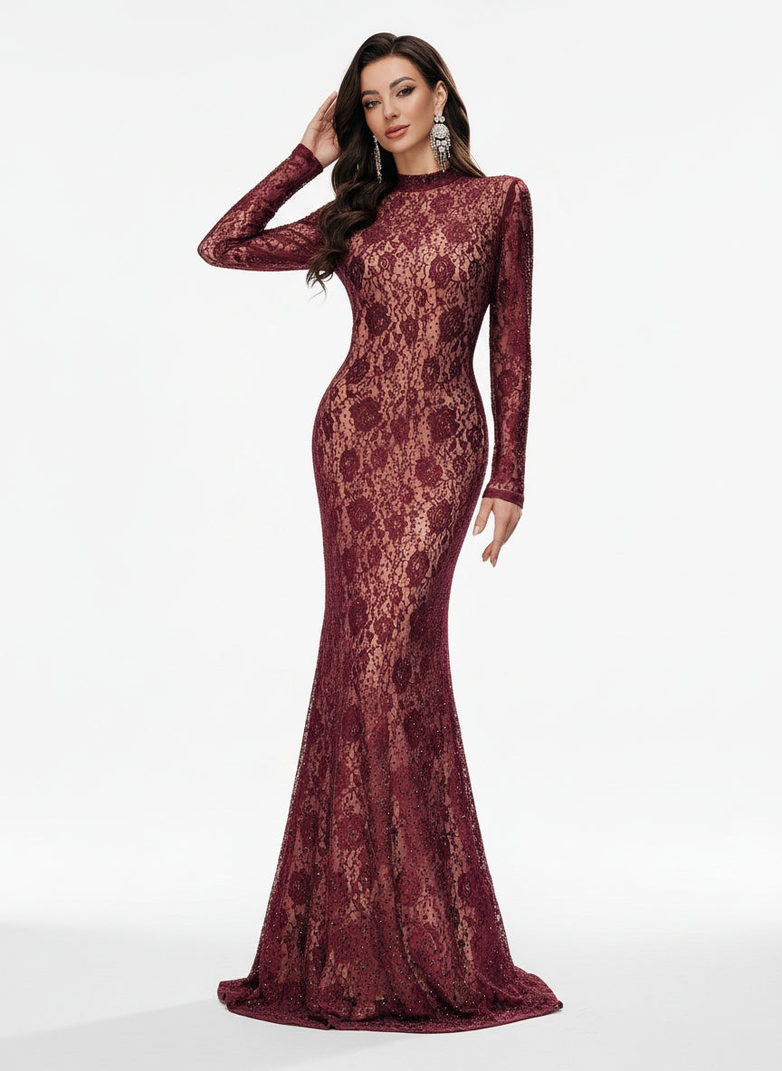 Stalluxe | Funkelndes Abendkleid aus Spitze mit Strass und Stehkragen, Langarm