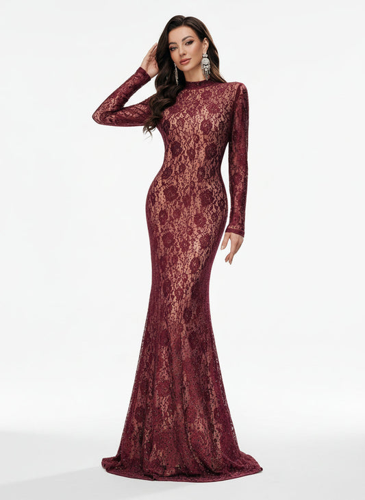 Stalluxe | Funkelndes Abendkleid aus Spitze mit Strass und Stehkragen, Langarm