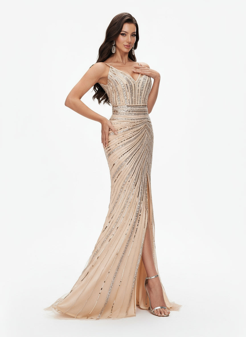 Stalluxe | Glamouröses Champagnerfarbenes Abendkleid mit Pailletten und Patchwork-Design