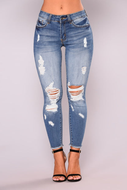 Damen Skinny Jeans im Used-Look mit auffälligen Rissen Stalluxe Hellblau
