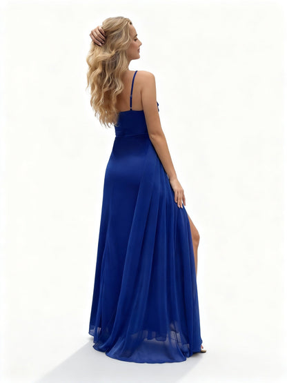 Stalluxe | Blaues Brautjungfernkleid mit Schlitz