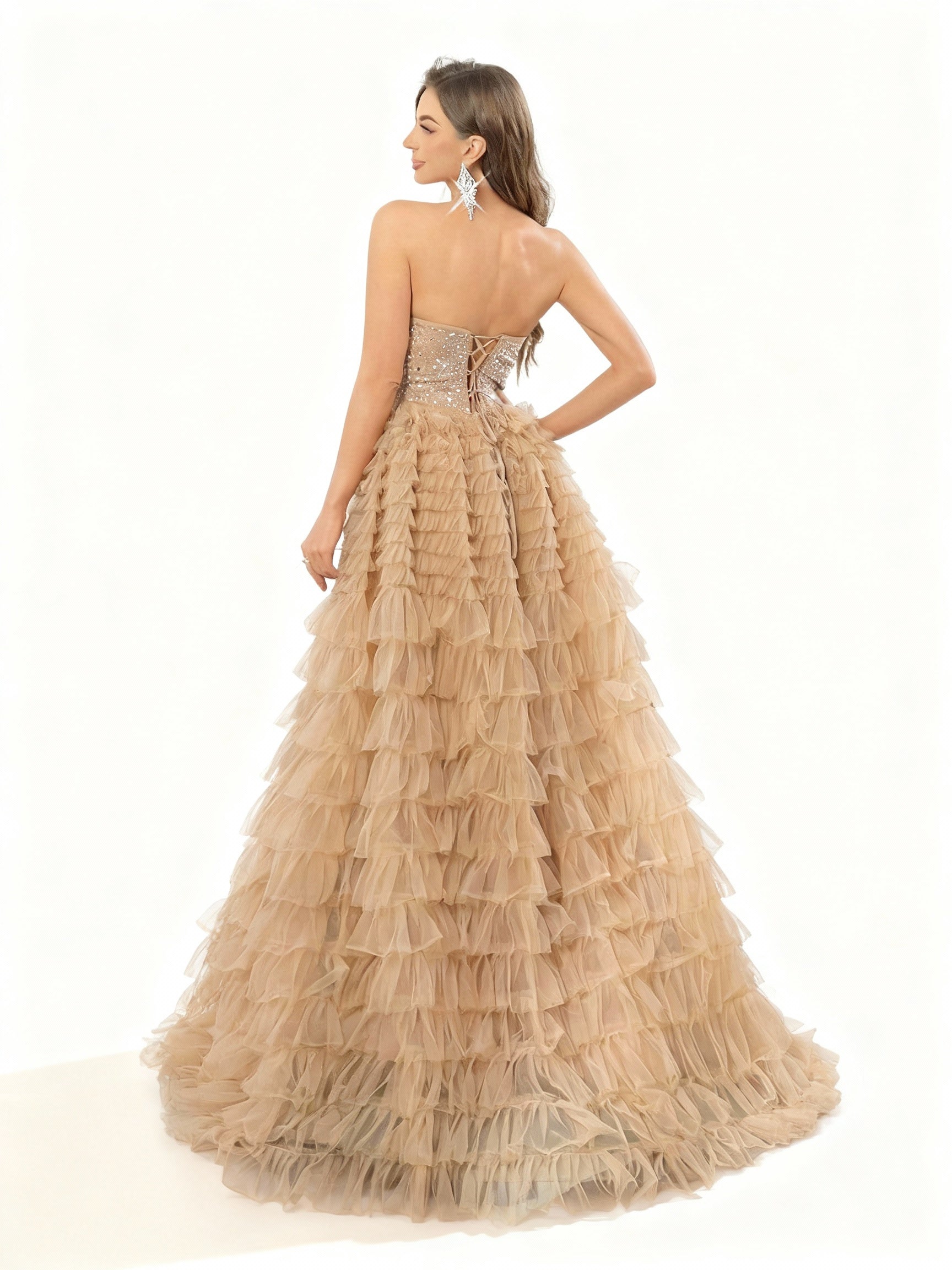 Stalluxe | Champagnerfarbenes Strasskleid mit Rüschen-Saum