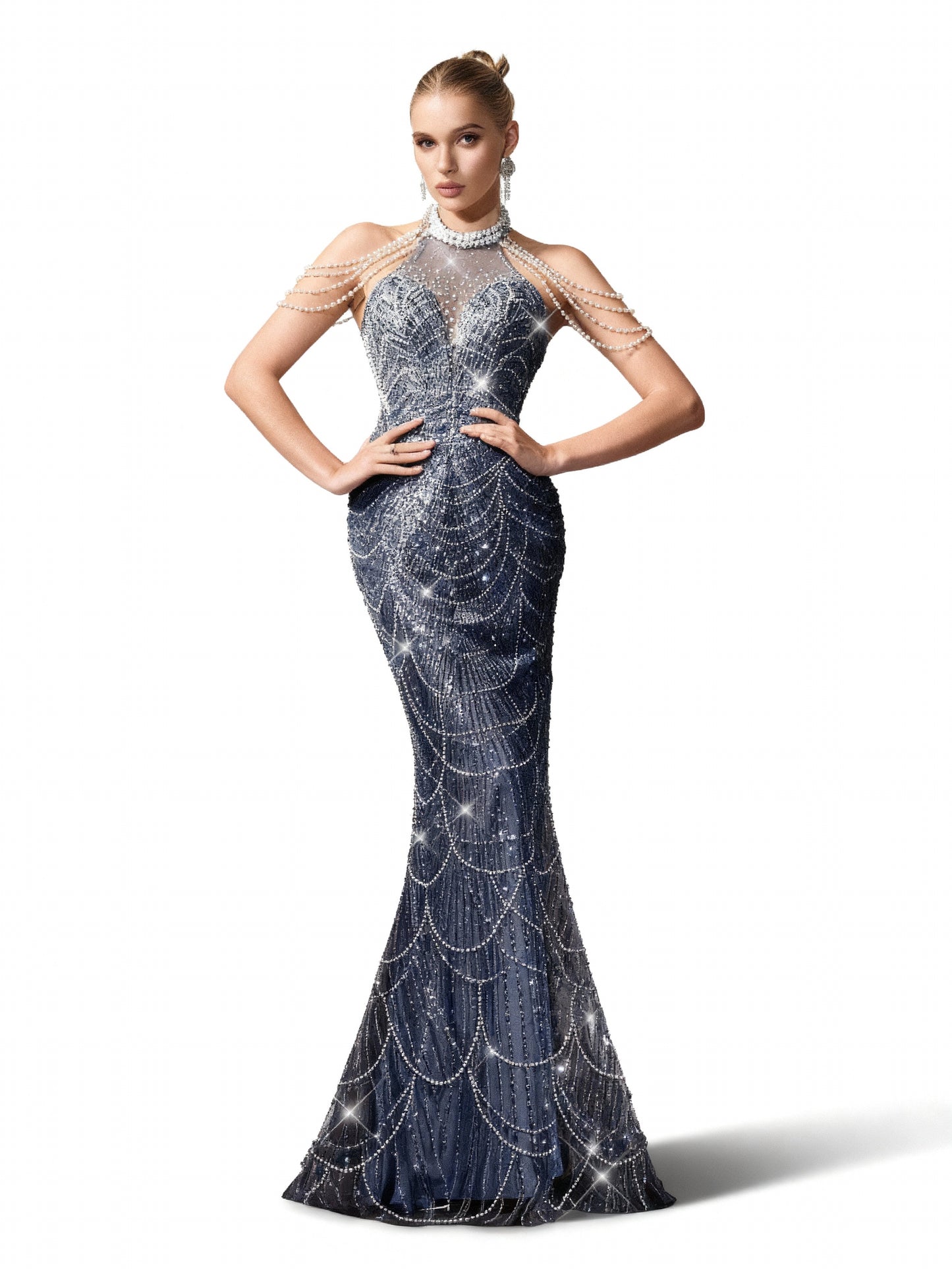 Stalluxe | Langes Kleid mit Neckholder und Meerjungfrauen-Saum Marineblau