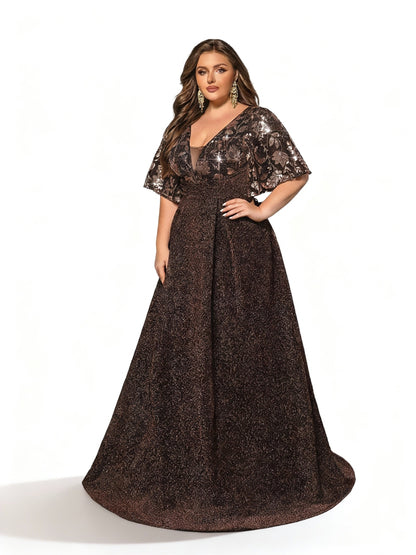 Stalluxe | Champagnerfarbenes Langes Kleid mit Blumen-Pailletten in Großen Größen