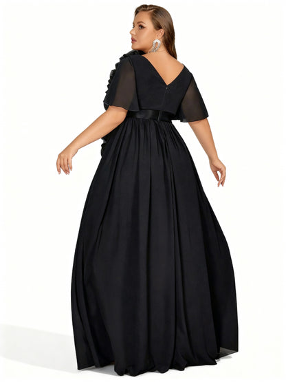 Stalluxe | Formelles Rüschkleid mit V-Ausschnitt in Großen Größen