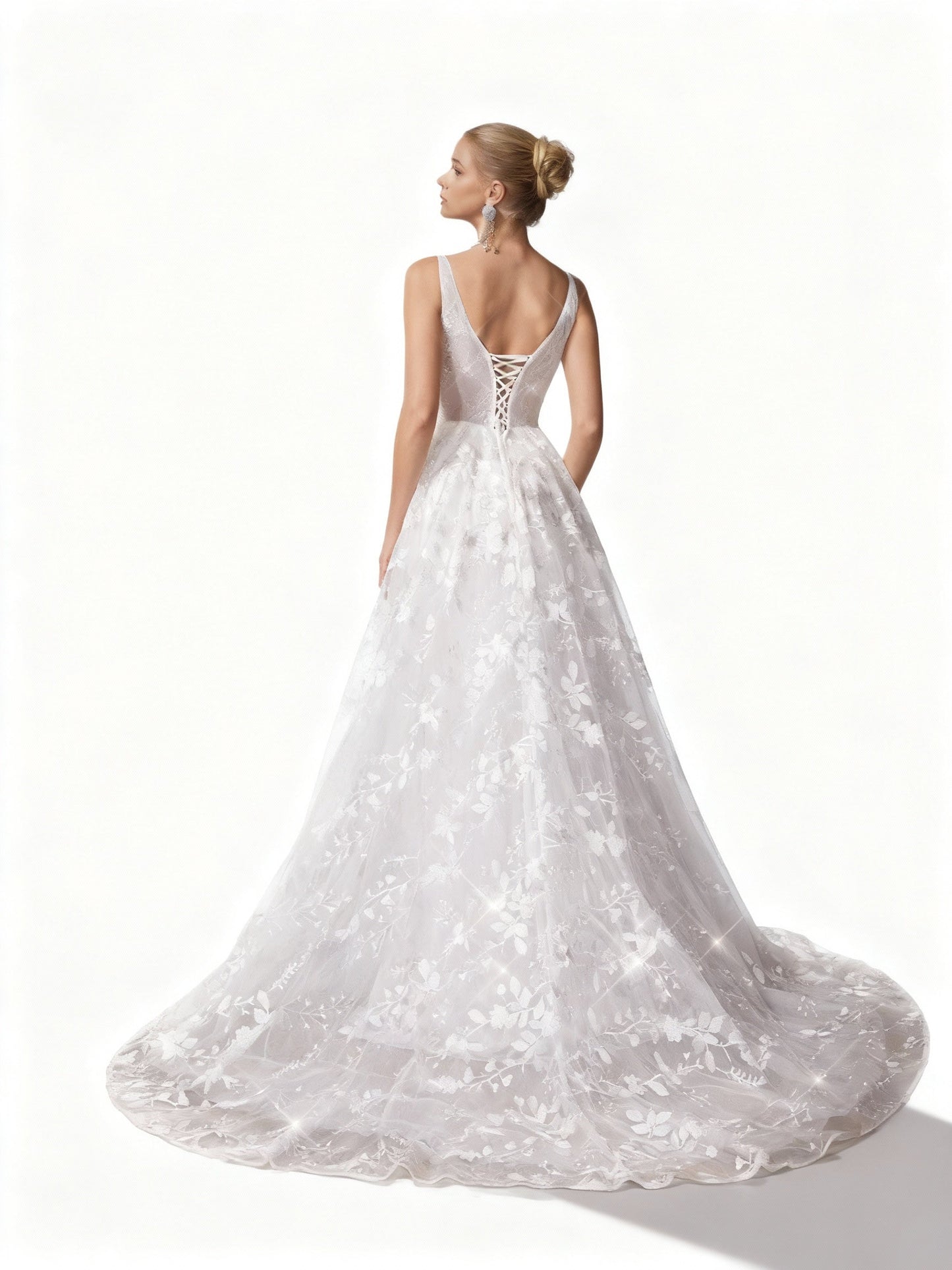 Stalluxe | Romantisches Blumenstickerei Brautkleid ohne Ärmel