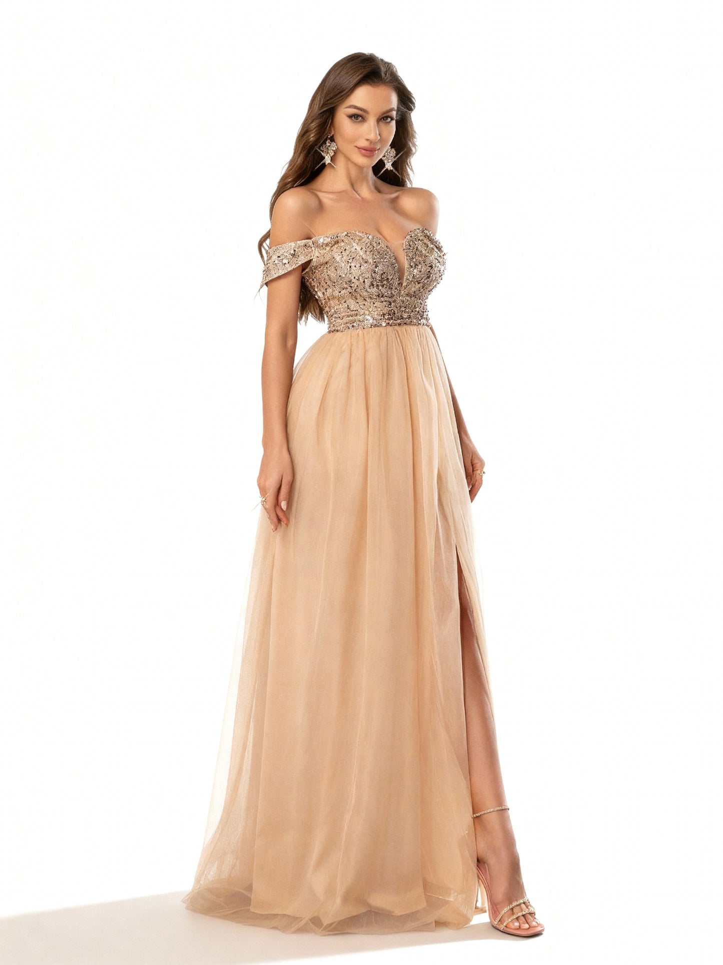 Stalluxe | Elegantes Abendkleid mit Pailletten, Netzstoff und seitlichem Schlitz