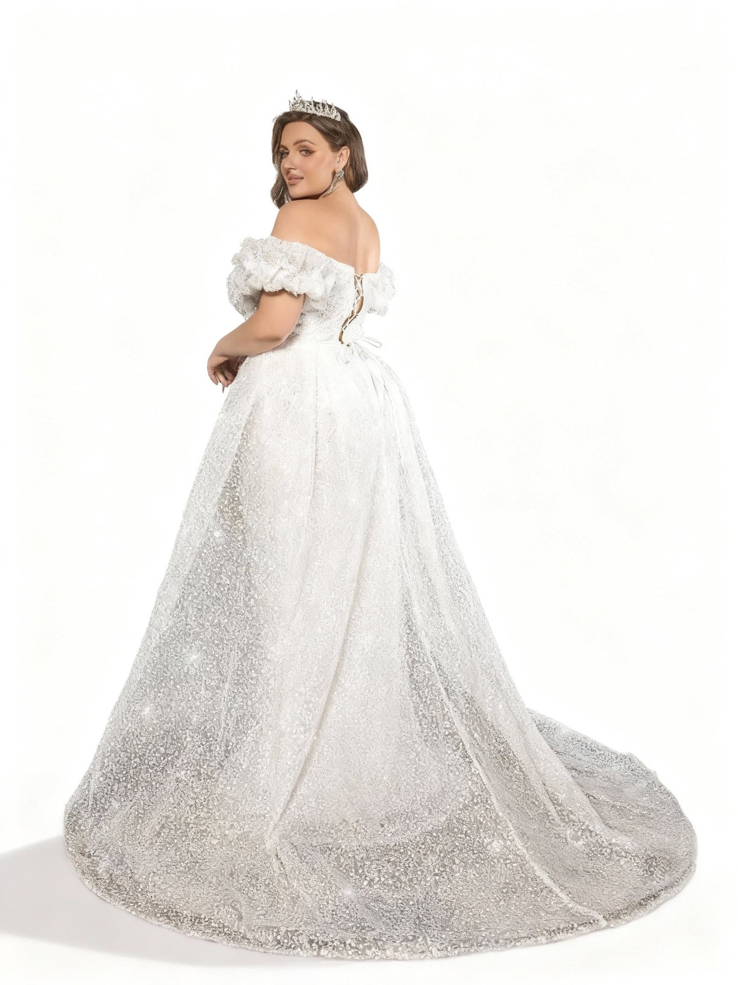 Stalluxe | Weißes Rückenfreies One-Shoulder Brautkleid in Maxilänge