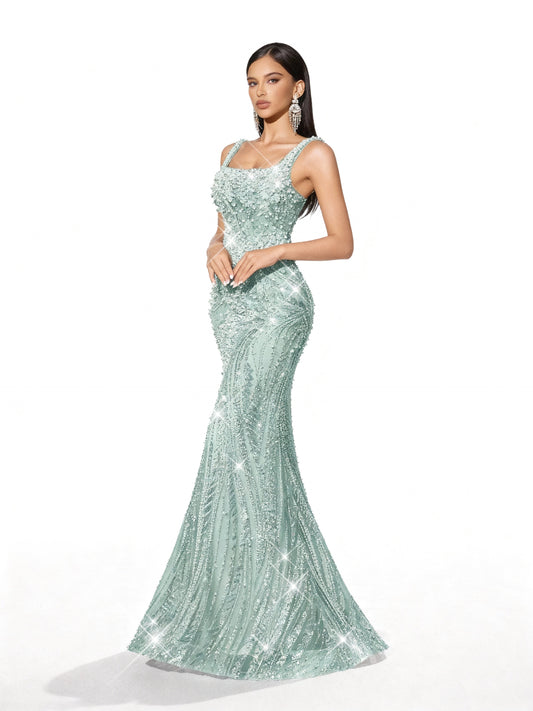 Stalluxe | Glänzendes Abendkleid mit Pailletten und Perlen, rückenfrei und ärmellos im Meerjungfrauenschnitt Mintblau