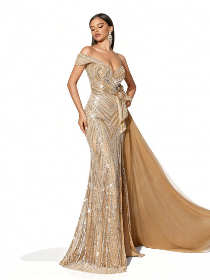 Stalluxe | Gestreiftes Paillettenkleid mit Blumen und Hohem Schlitz