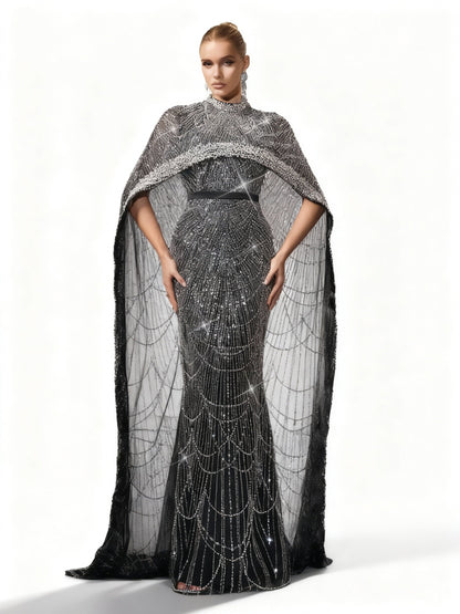 Stalluxe | Elegantes Schwarzes Abendkleid mit Perlen und Umhangärmeln