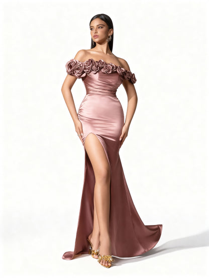 Stalluxe | Edles Abendkleid mit Falten und Blumenverzierung in elegantem Stil